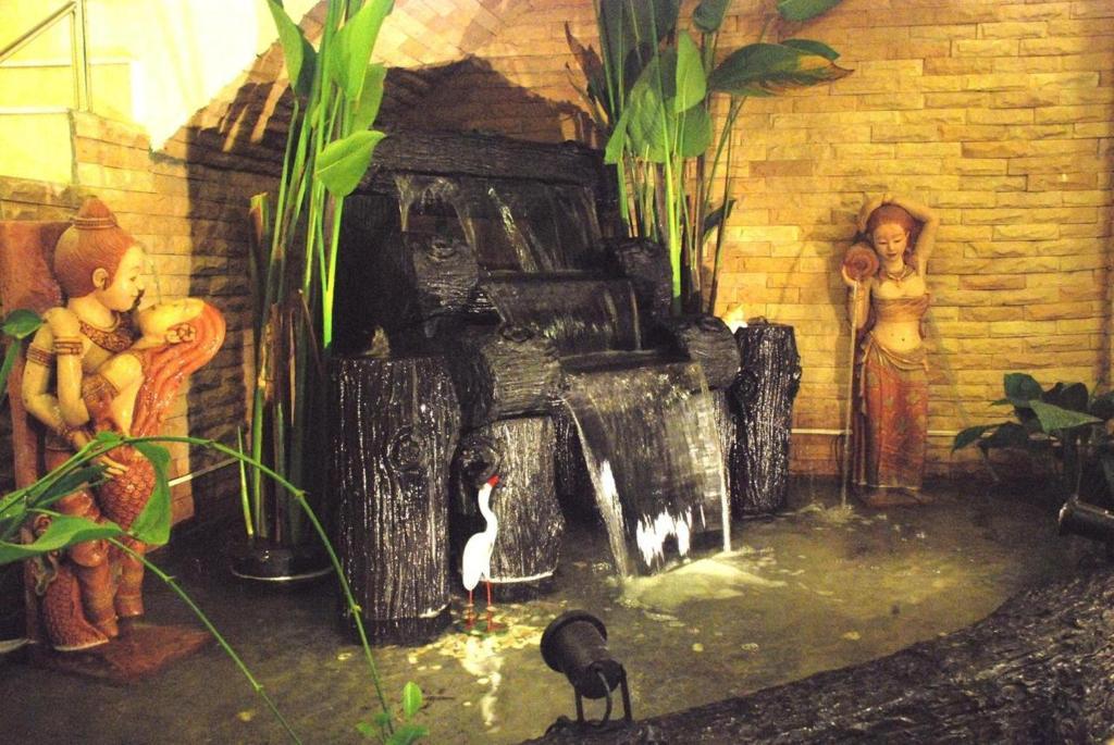Domon Hotel ビエンチャン エクステリア 写真